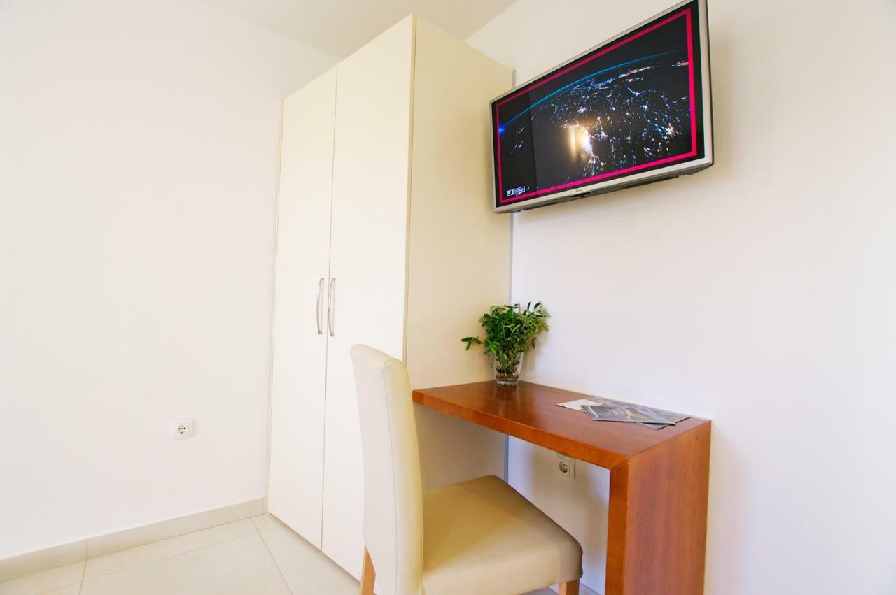 Apartman Murter Center 4+1 Id 720 Apartment Bagian luar foto